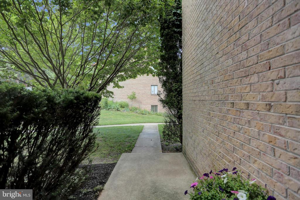 2145 Kimrick Pl