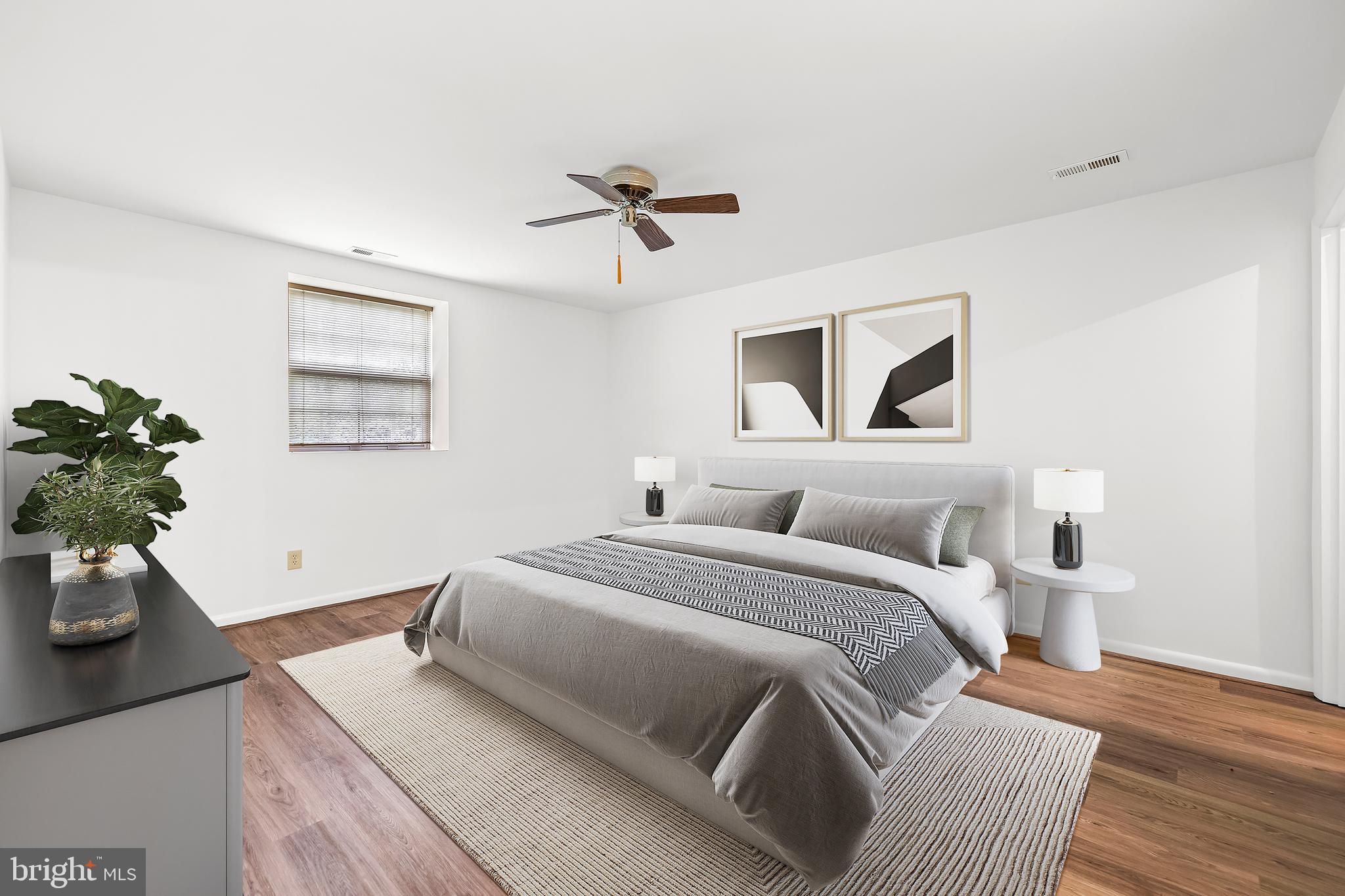 2 STAPLETON COURT 102