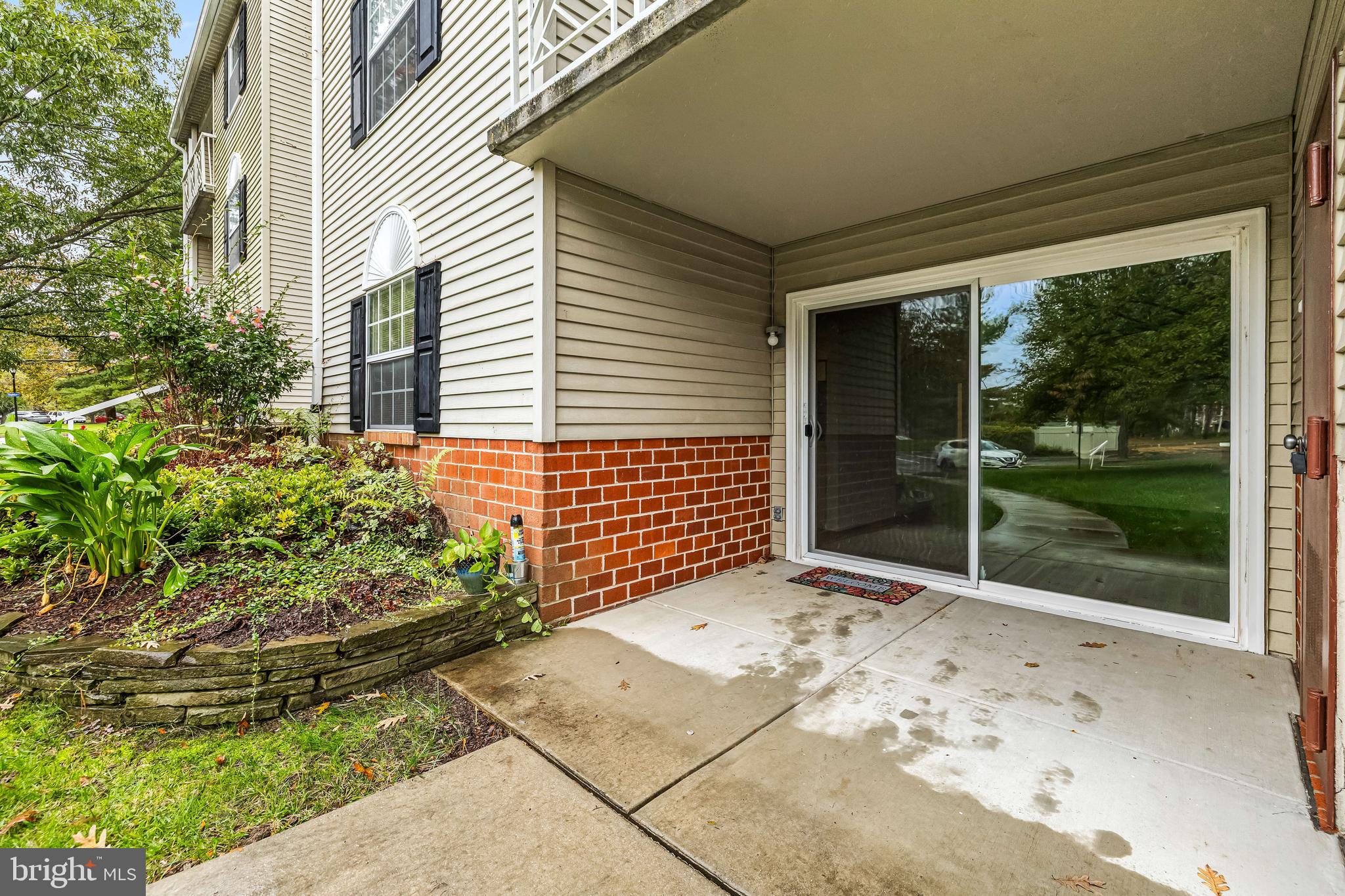 2 STAPLETON COURT 102