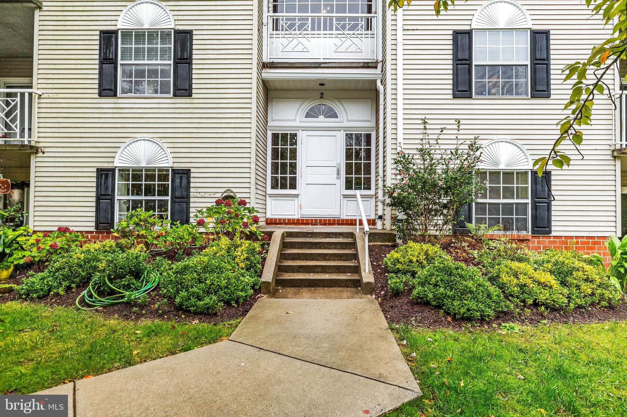 2 STAPLETON COURT 102