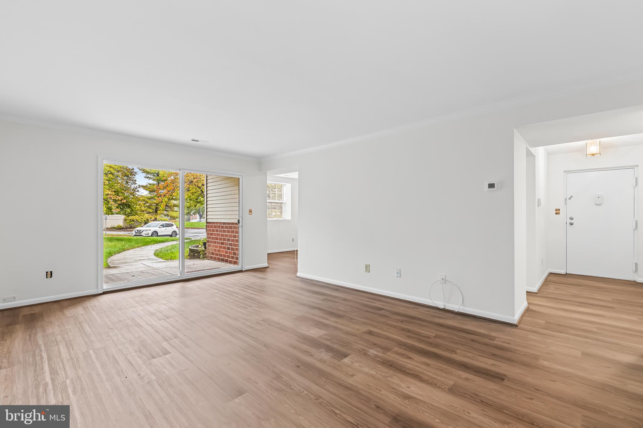 2 STAPLETON COURT 102