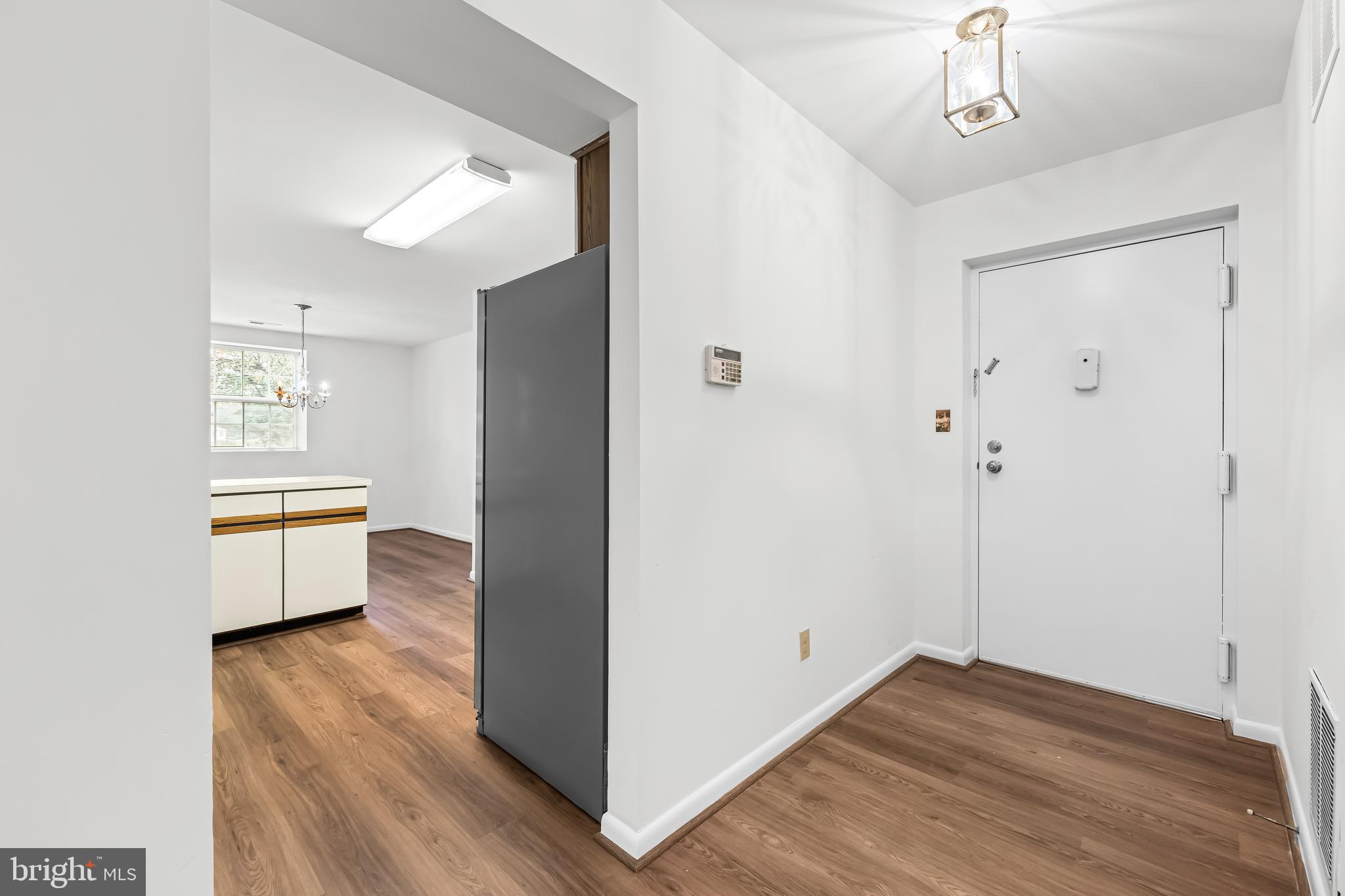 2 STAPLETON COURT 102