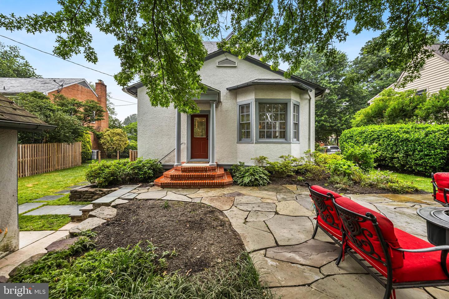 821 Wellington Rd