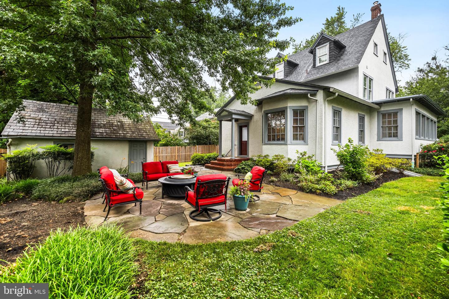 821 Wellington Rd