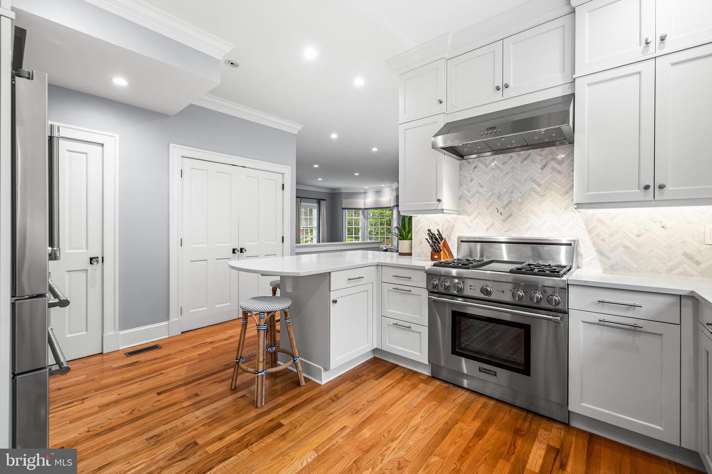 821 Wellington Rd