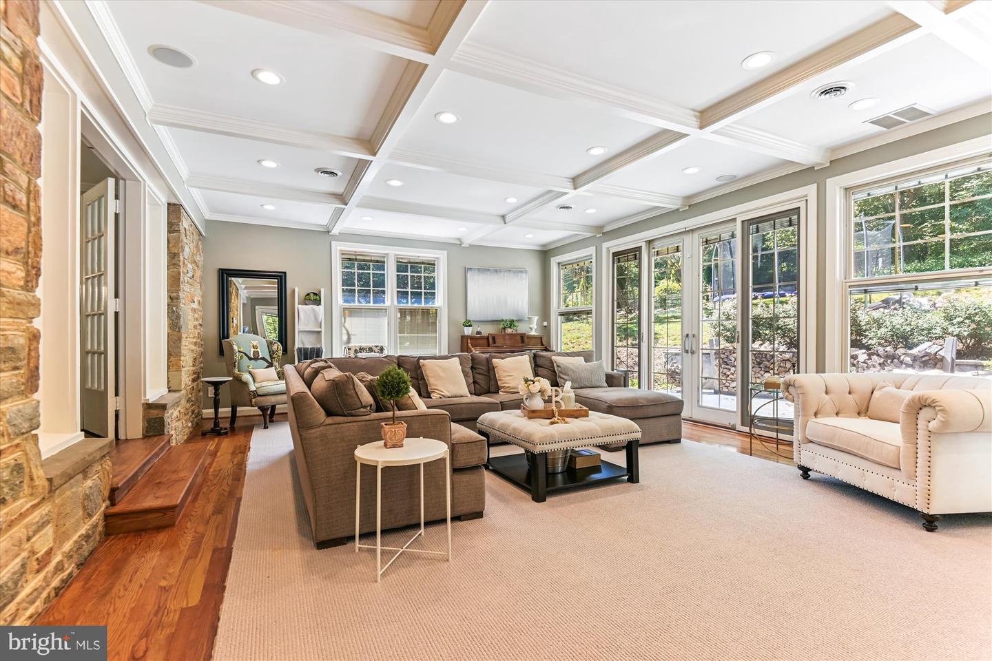 21 Buchanan Rd