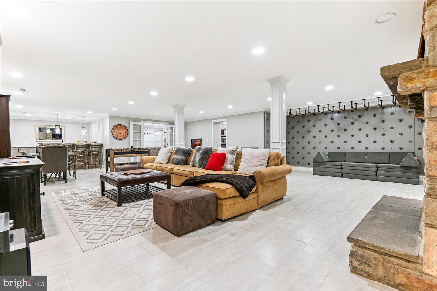 21 Buchanan Rd