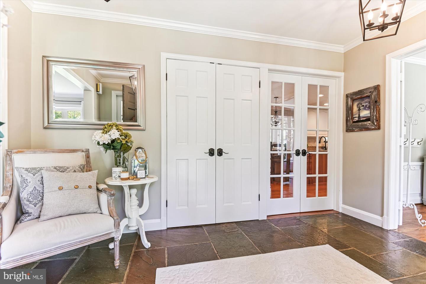 21 Buchanan Rd
