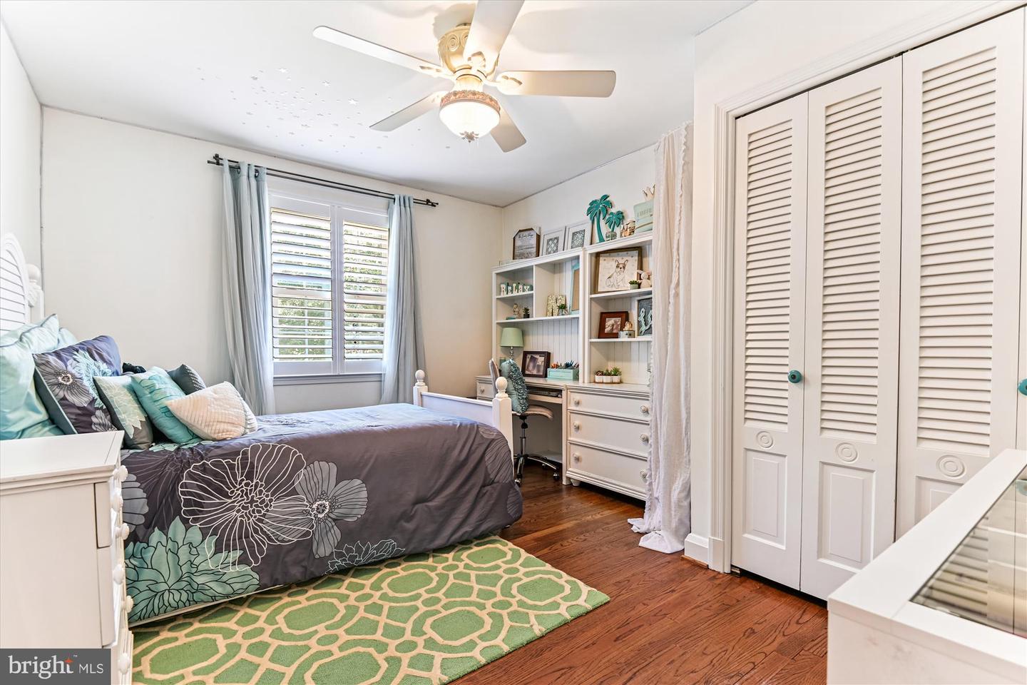 21 Buchanan Rd