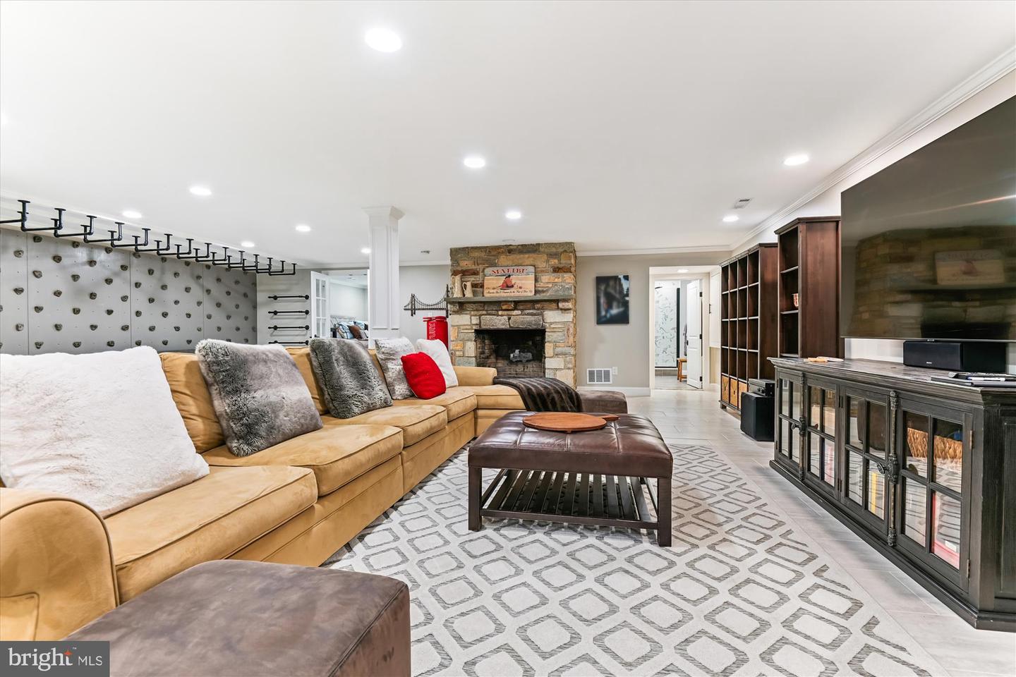 21 Buchanan Rd