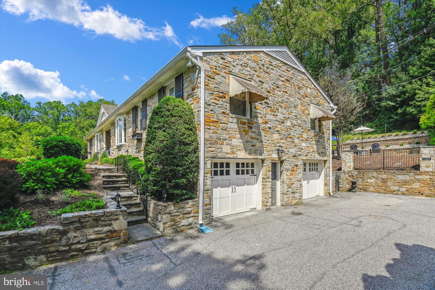 21 Buchanan Rd