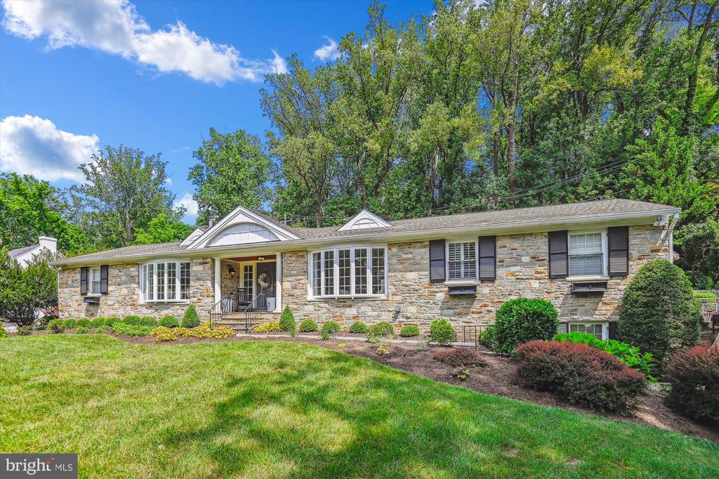 21 Buchanan Rd