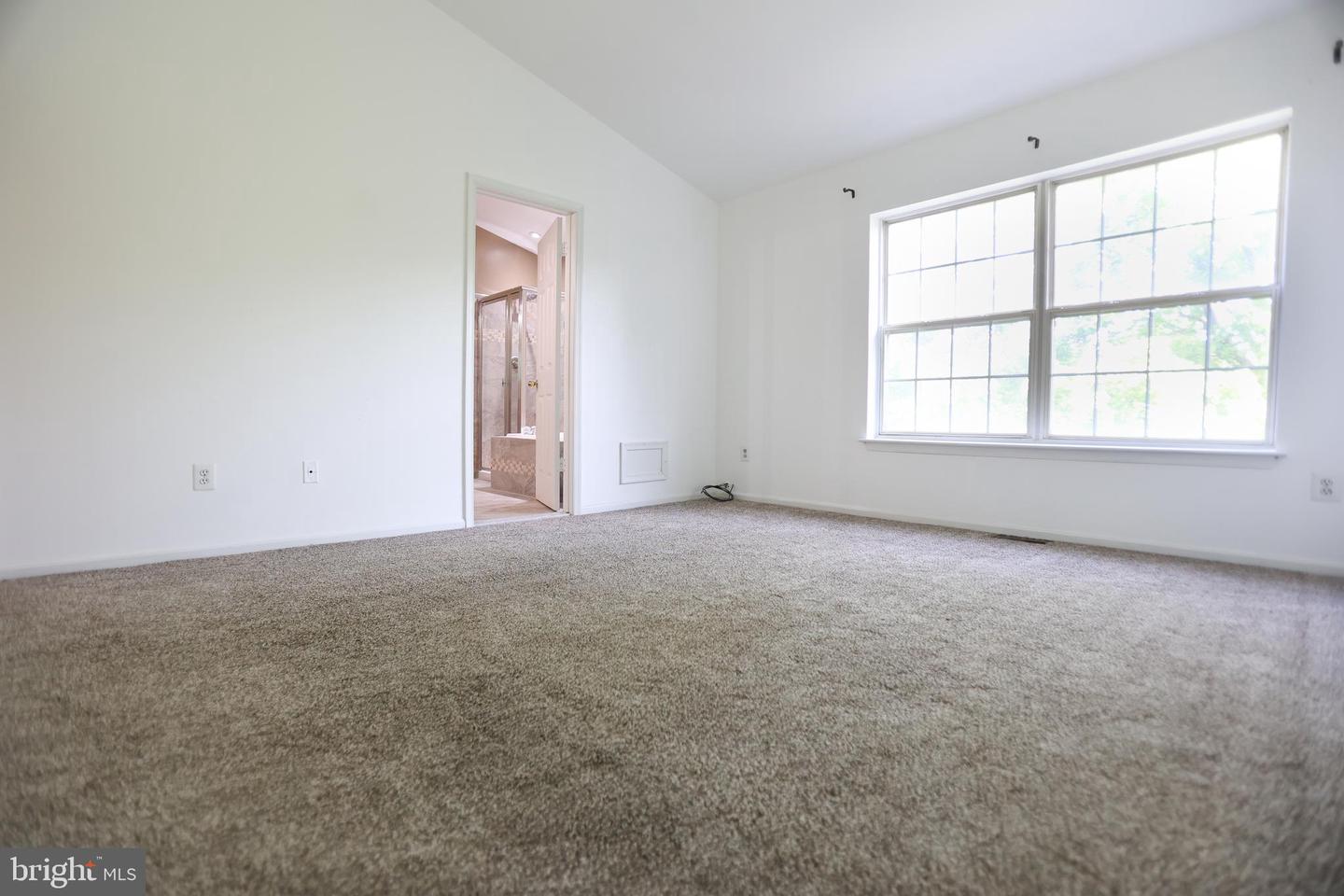 9535 GEORGIAN WAY