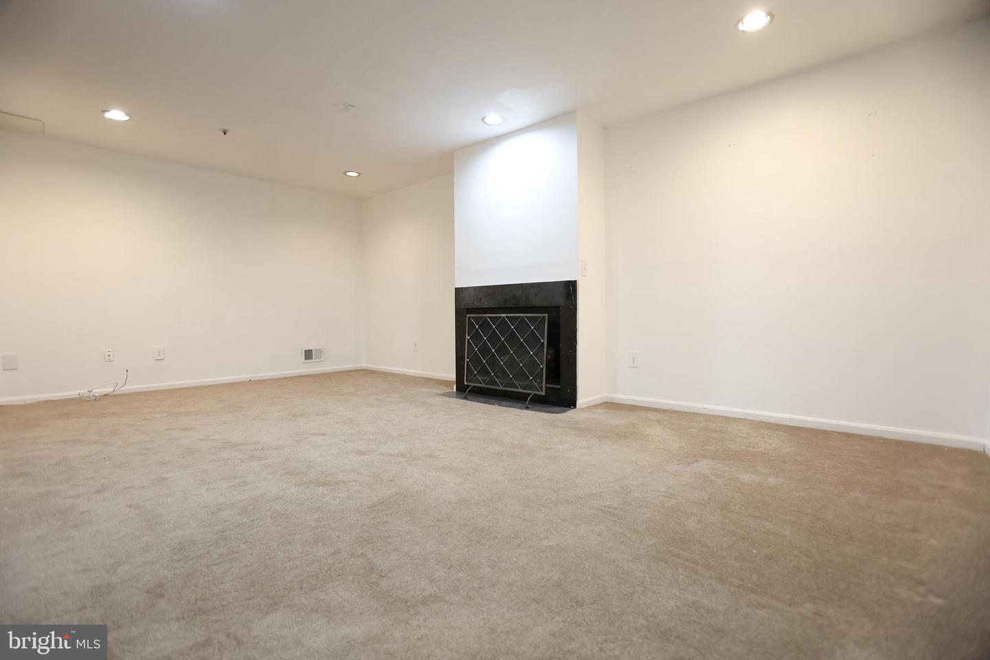 9535 GEORGIAN WAY