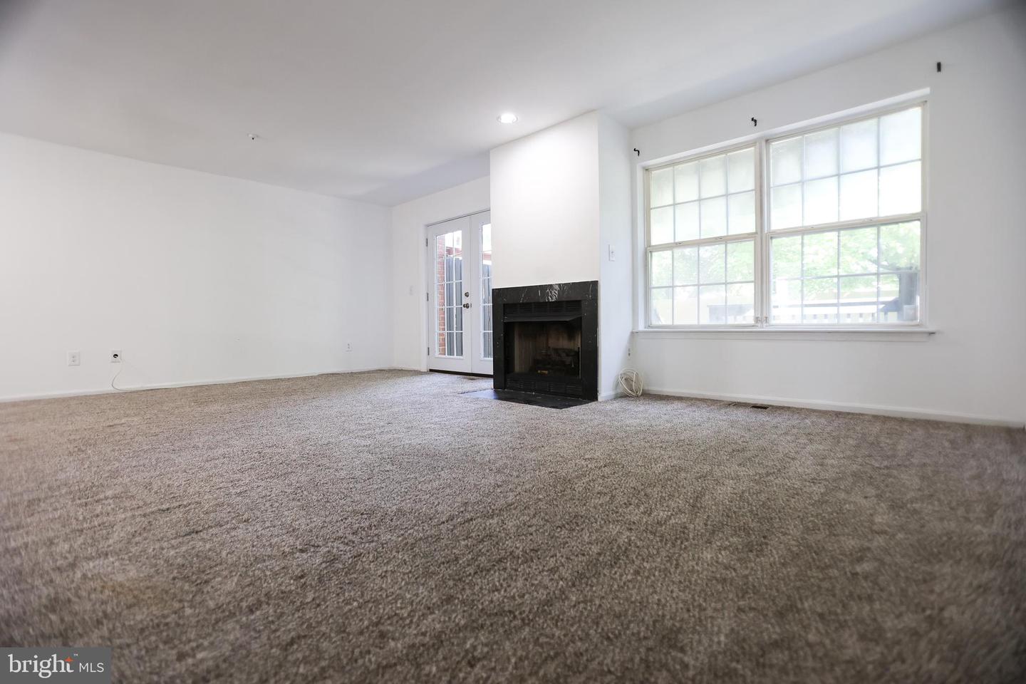 9535 GEORGIAN WAY