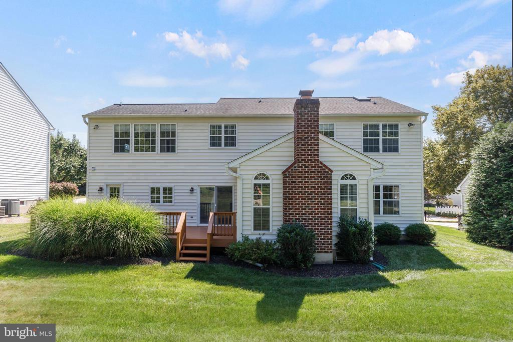 6 BLUELEAF COURT
