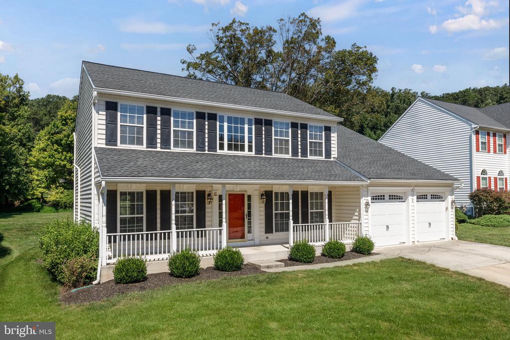 6 BLUELEAF COURT