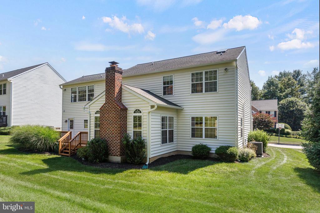 6 BLUELEAF COURT