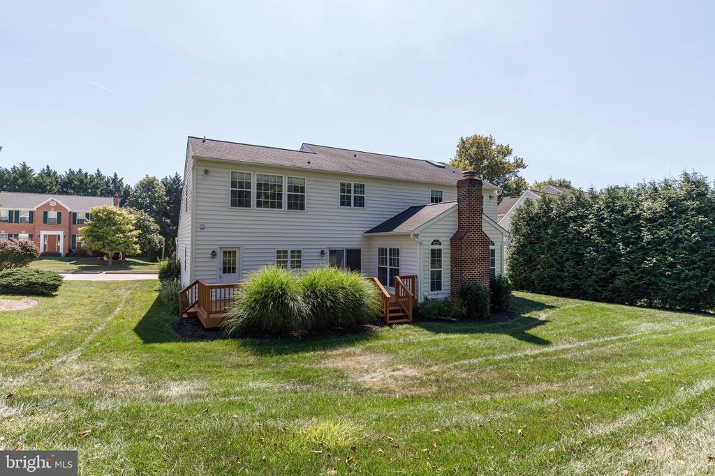 6 BLUELEAF COURT
