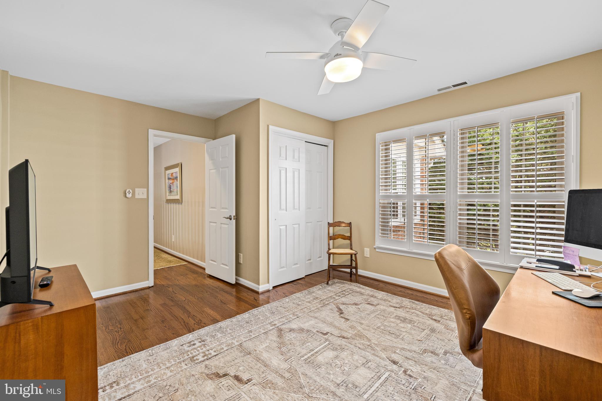 6 NEARFIELD ROAD
