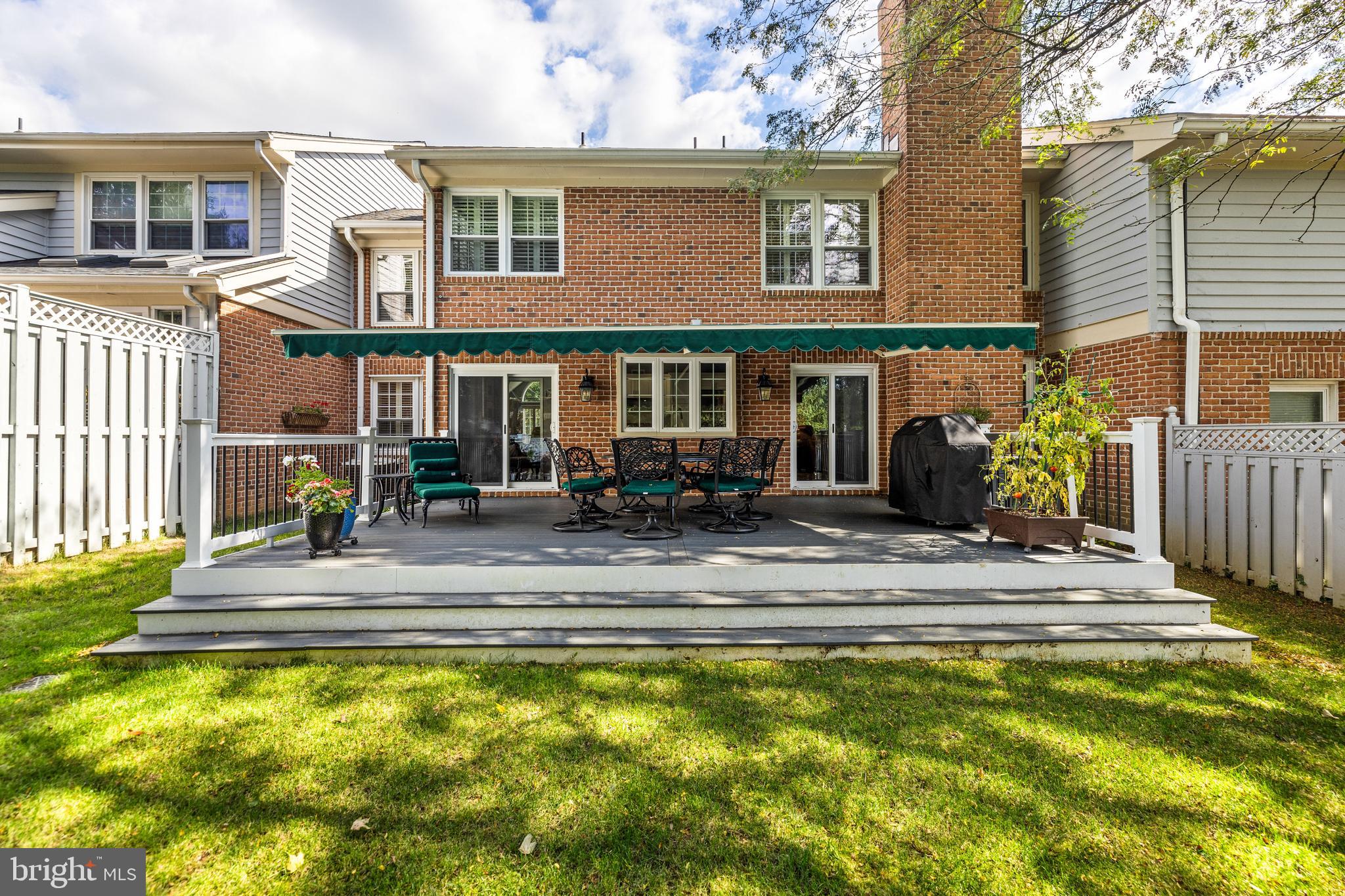 6 NEARFIELD ROAD