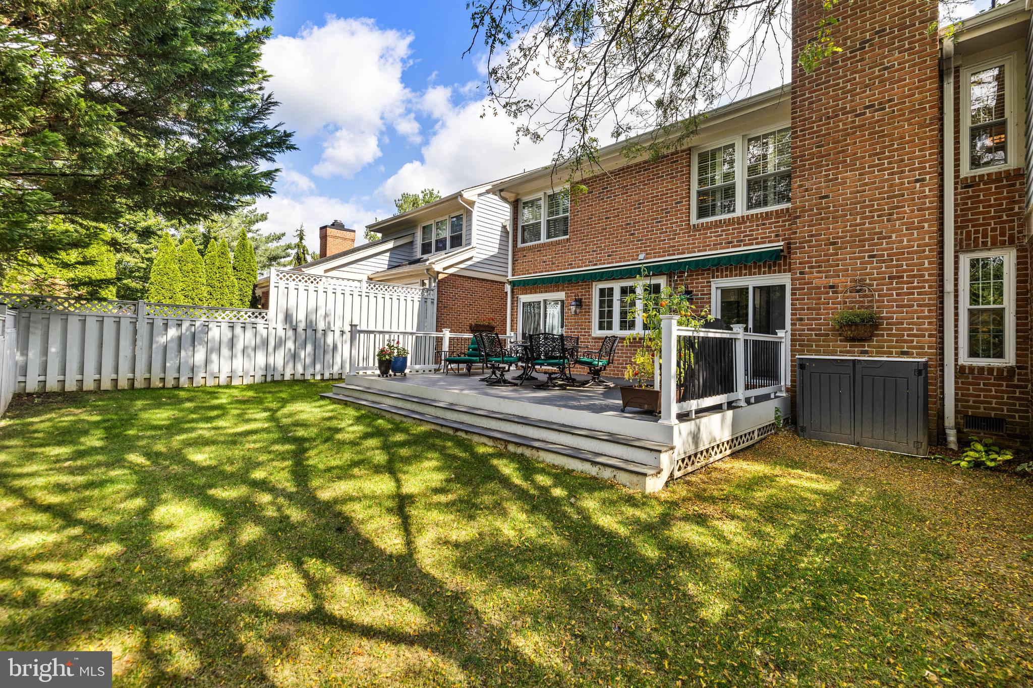 6 NEARFIELD ROAD