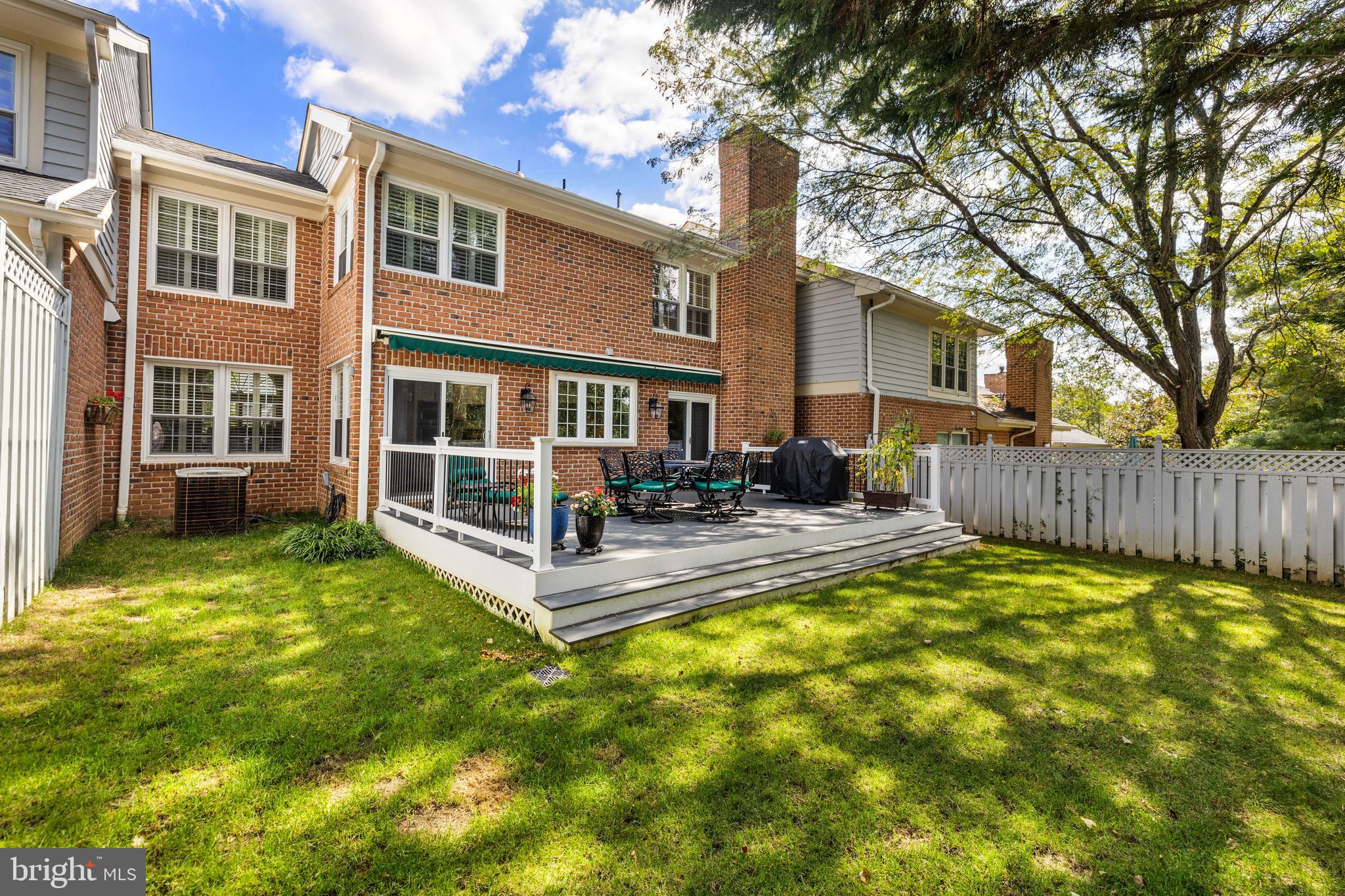6 NEARFIELD ROAD