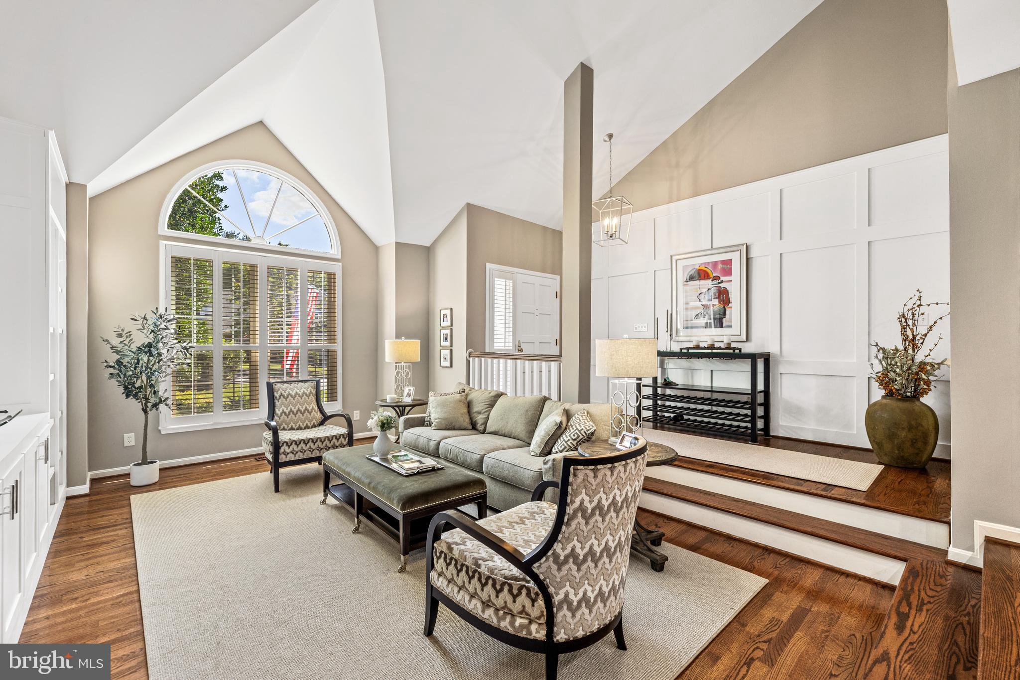6 NEARFIELD ROAD