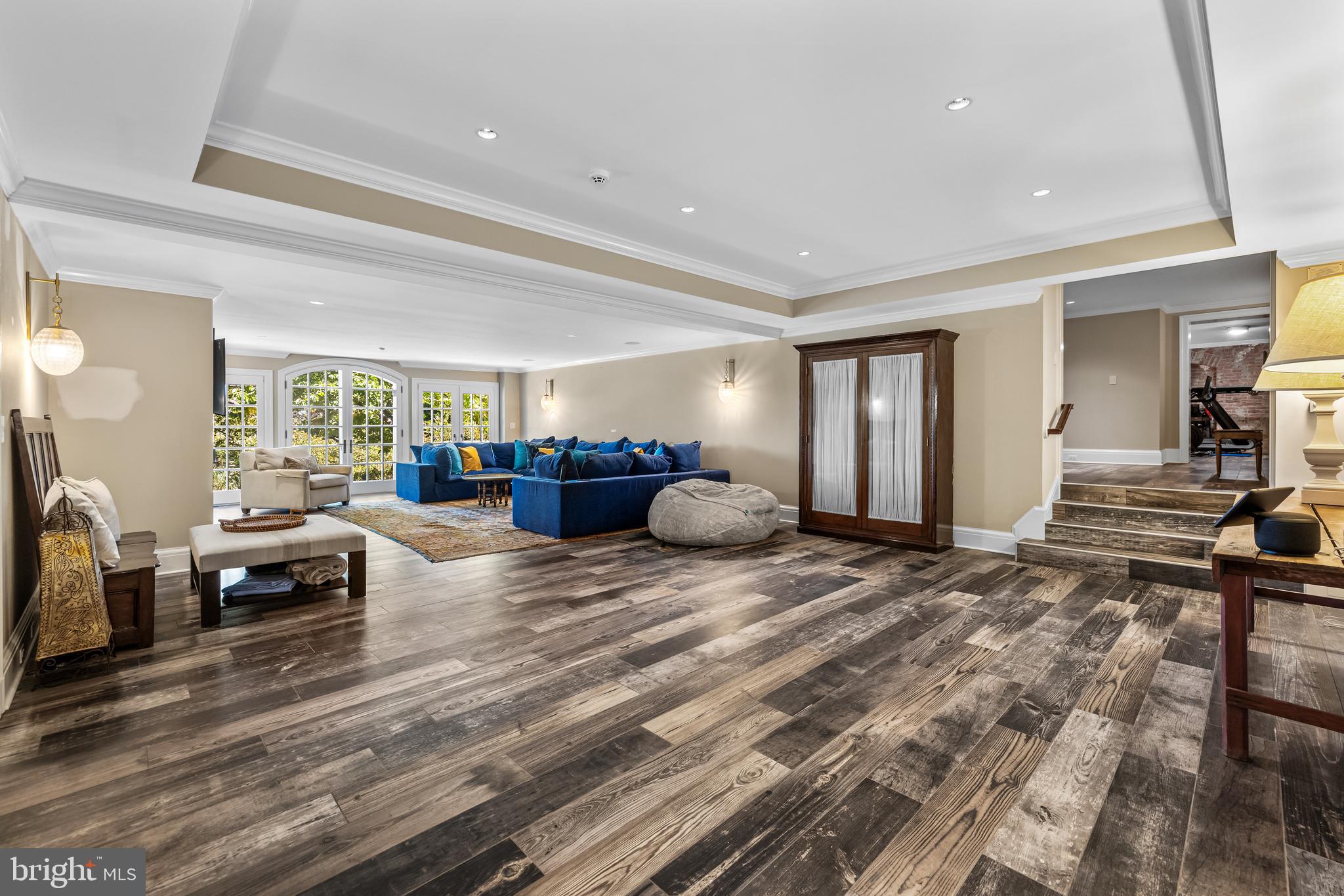7506 L'HIRONDELLE CLUB ROAD