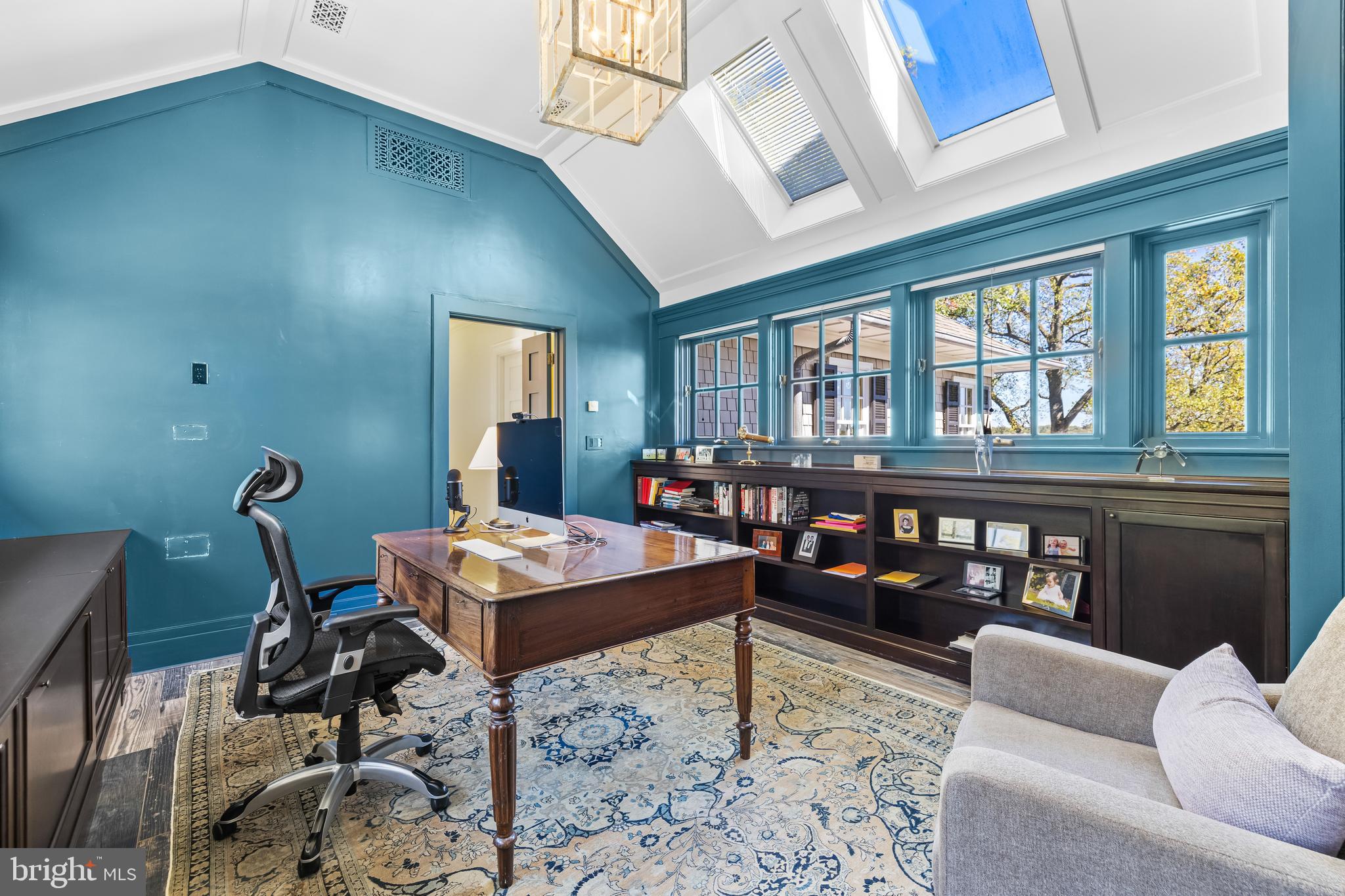 7506 L'HIRONDELLE CLUB ROAD