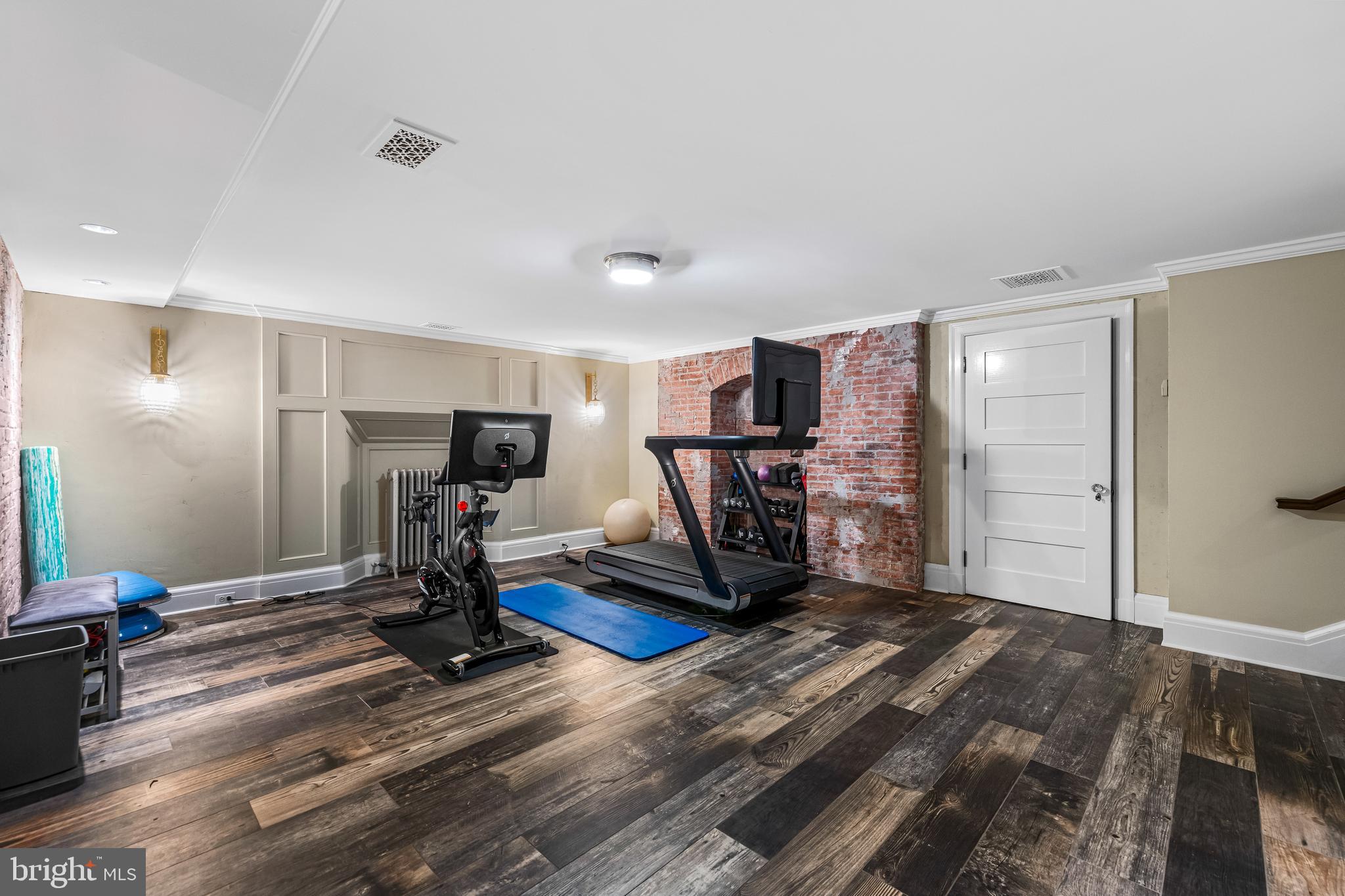 7506 L'HIRONDELLE CLUB ROAD