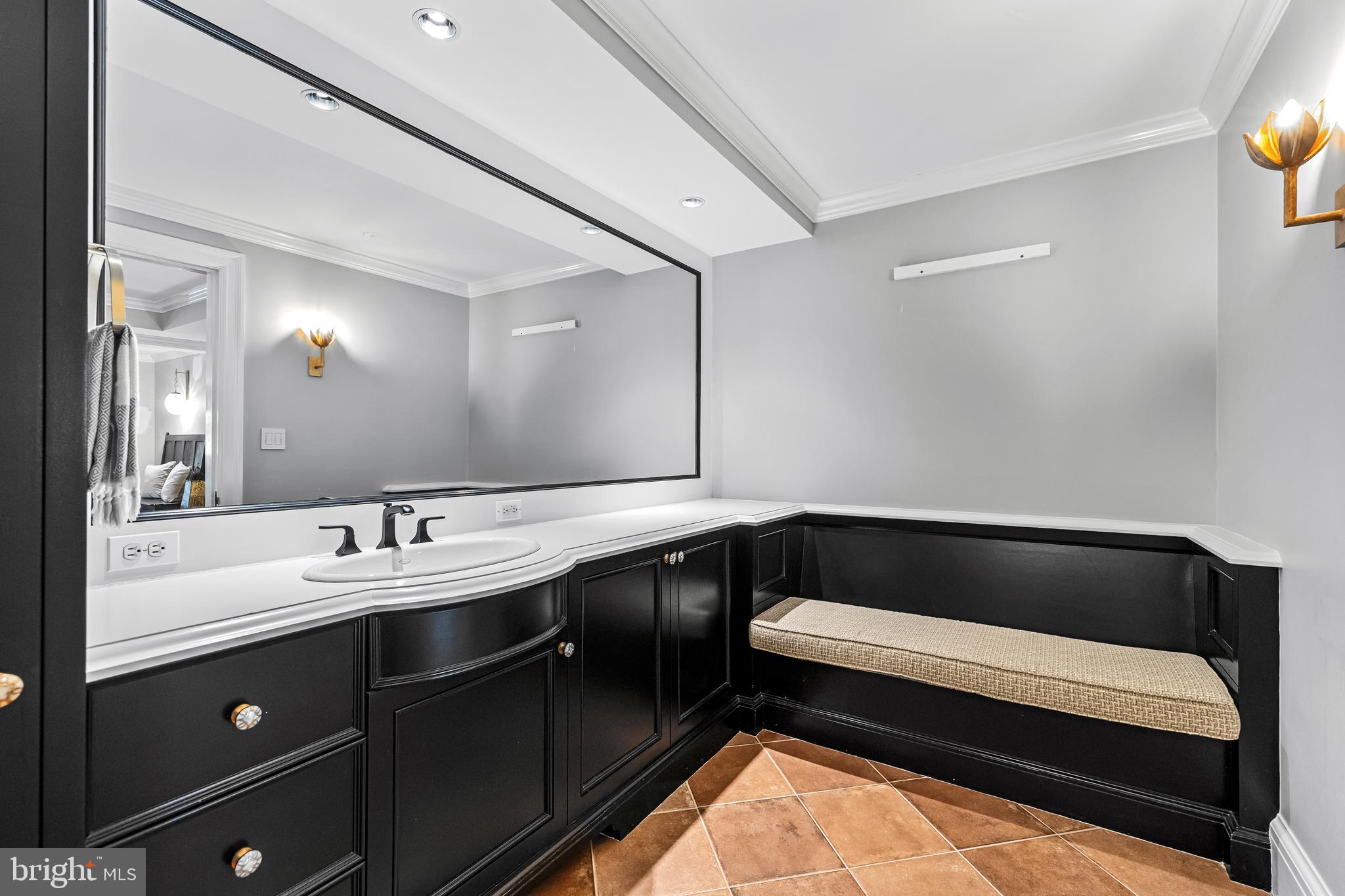 7506 L'HIRONDELLE CLUB ROAD