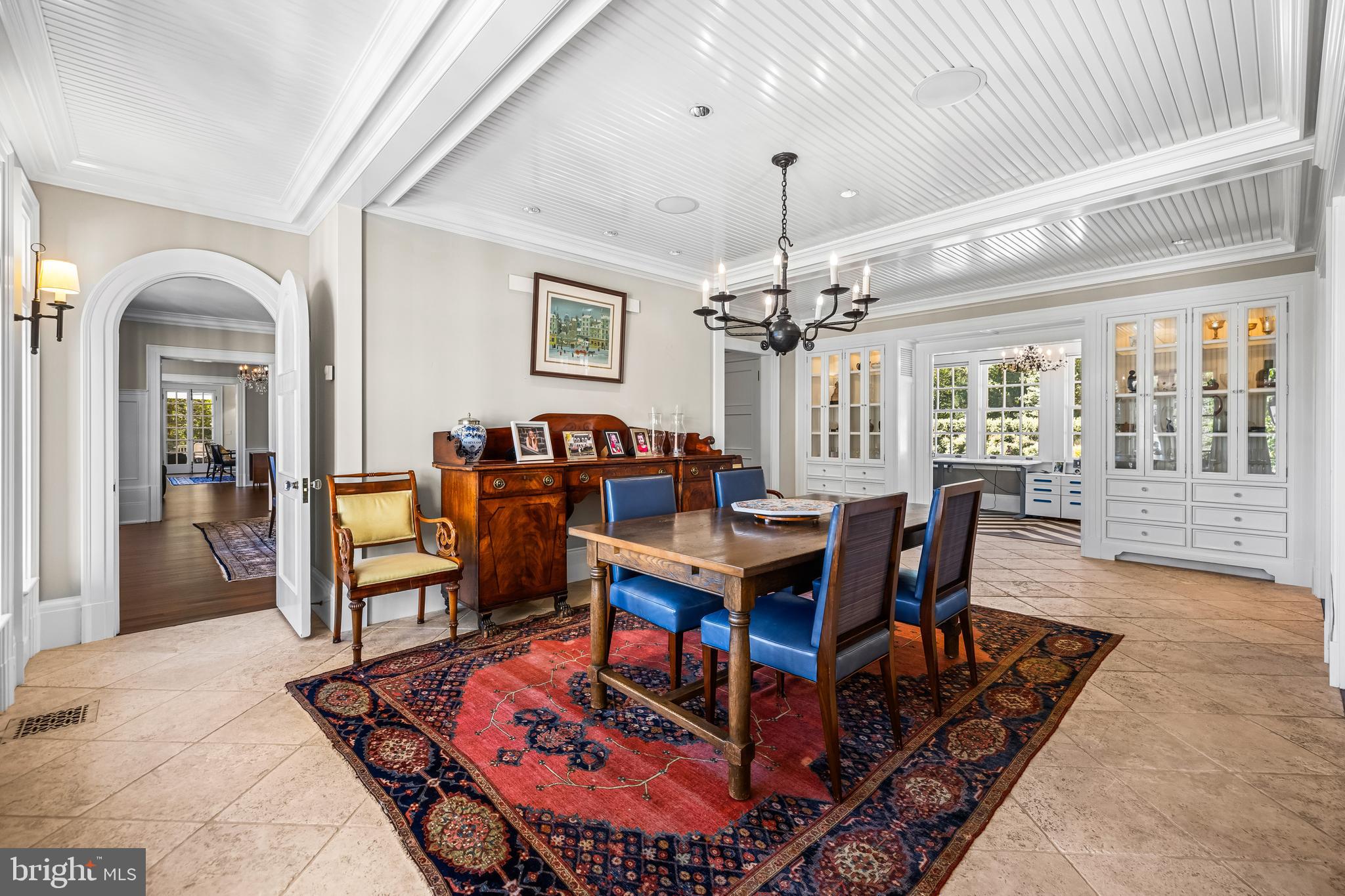 7506 L'HIRONDELLE CLUB ROAD