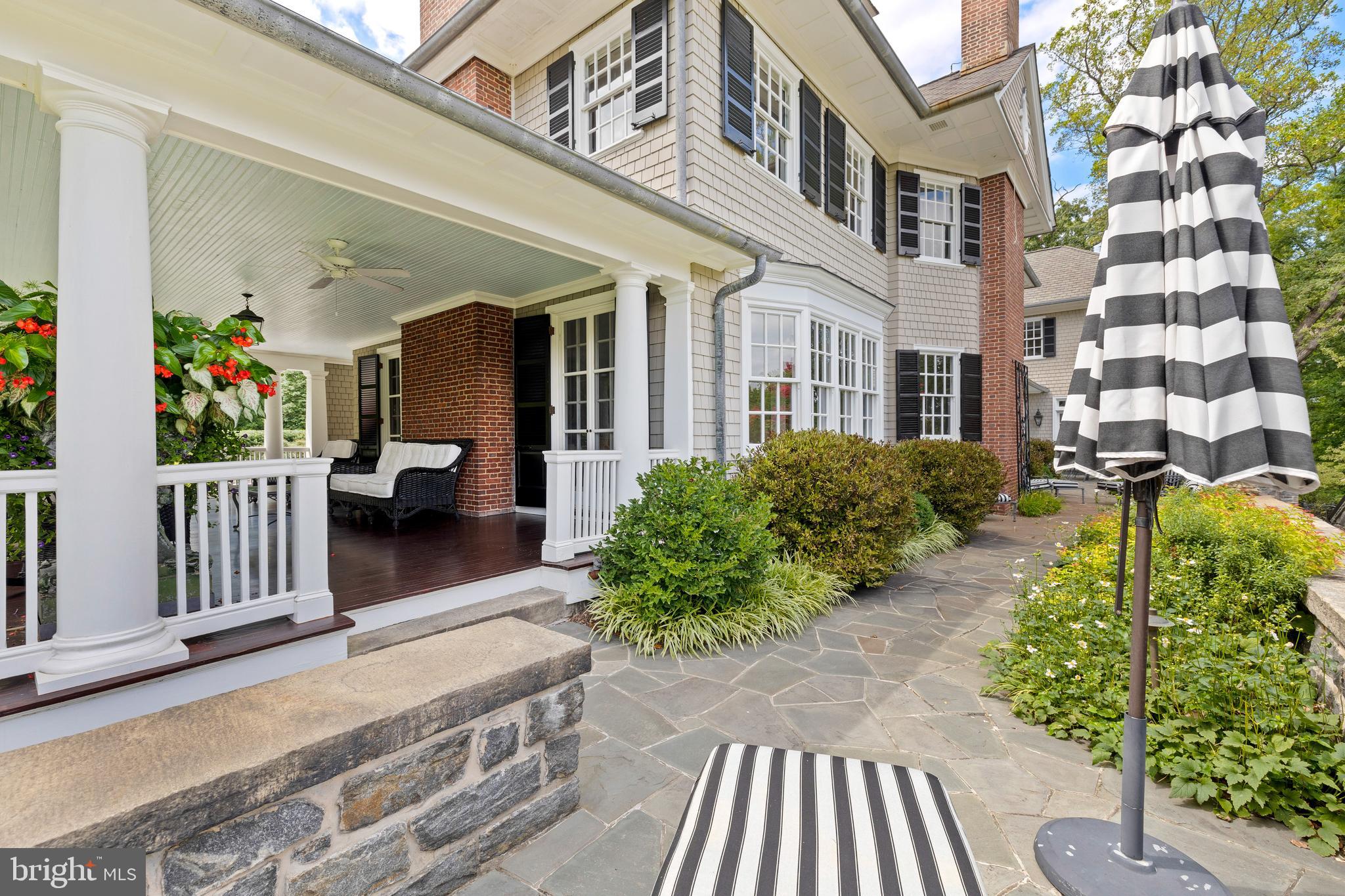 7506 L'HIRONDELLE CLUB ROAD