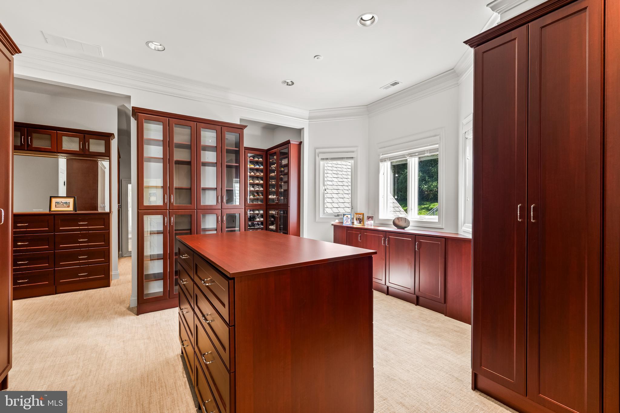 1421 WINE SPRING