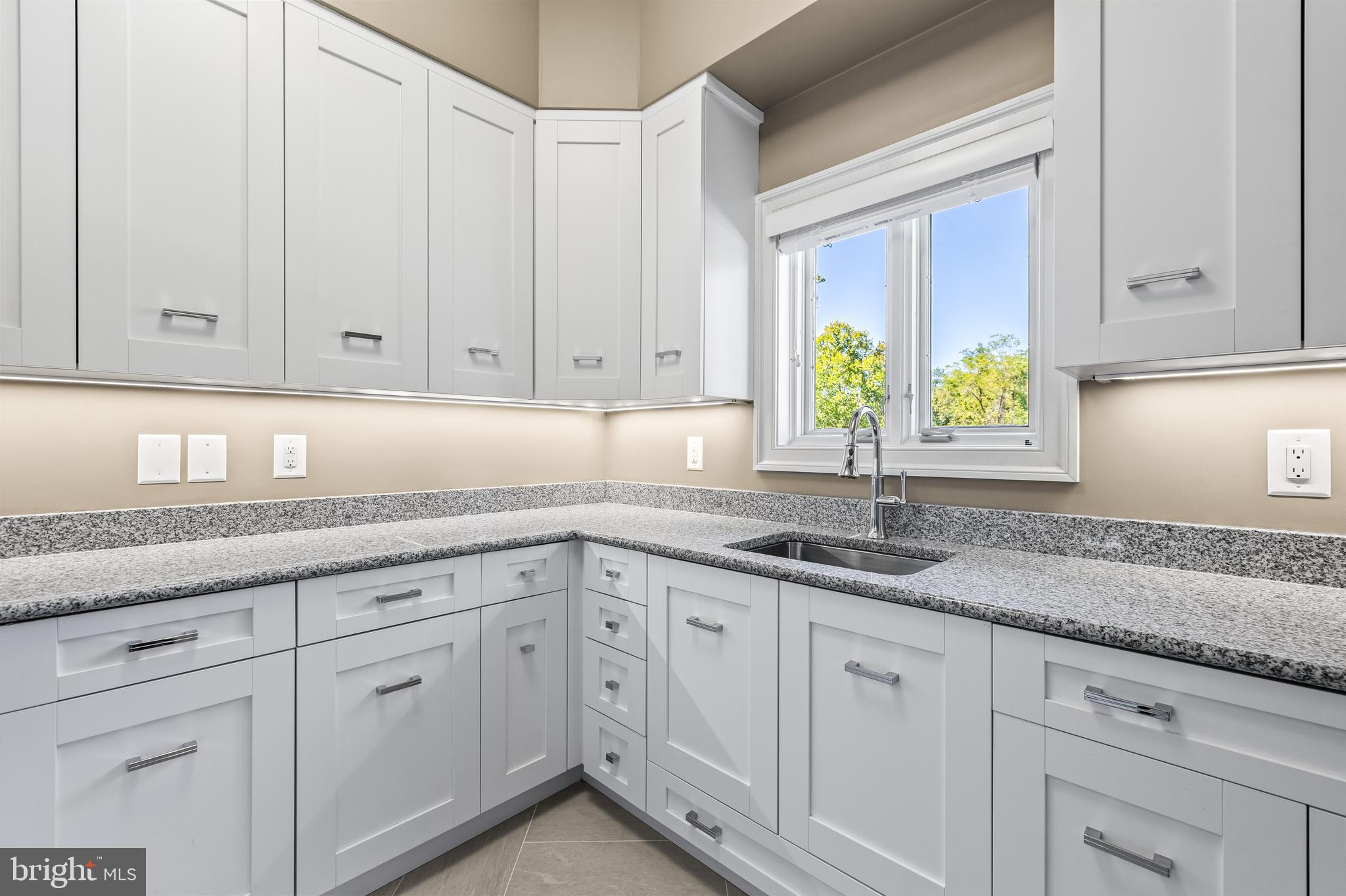 1421 WINE SPRING