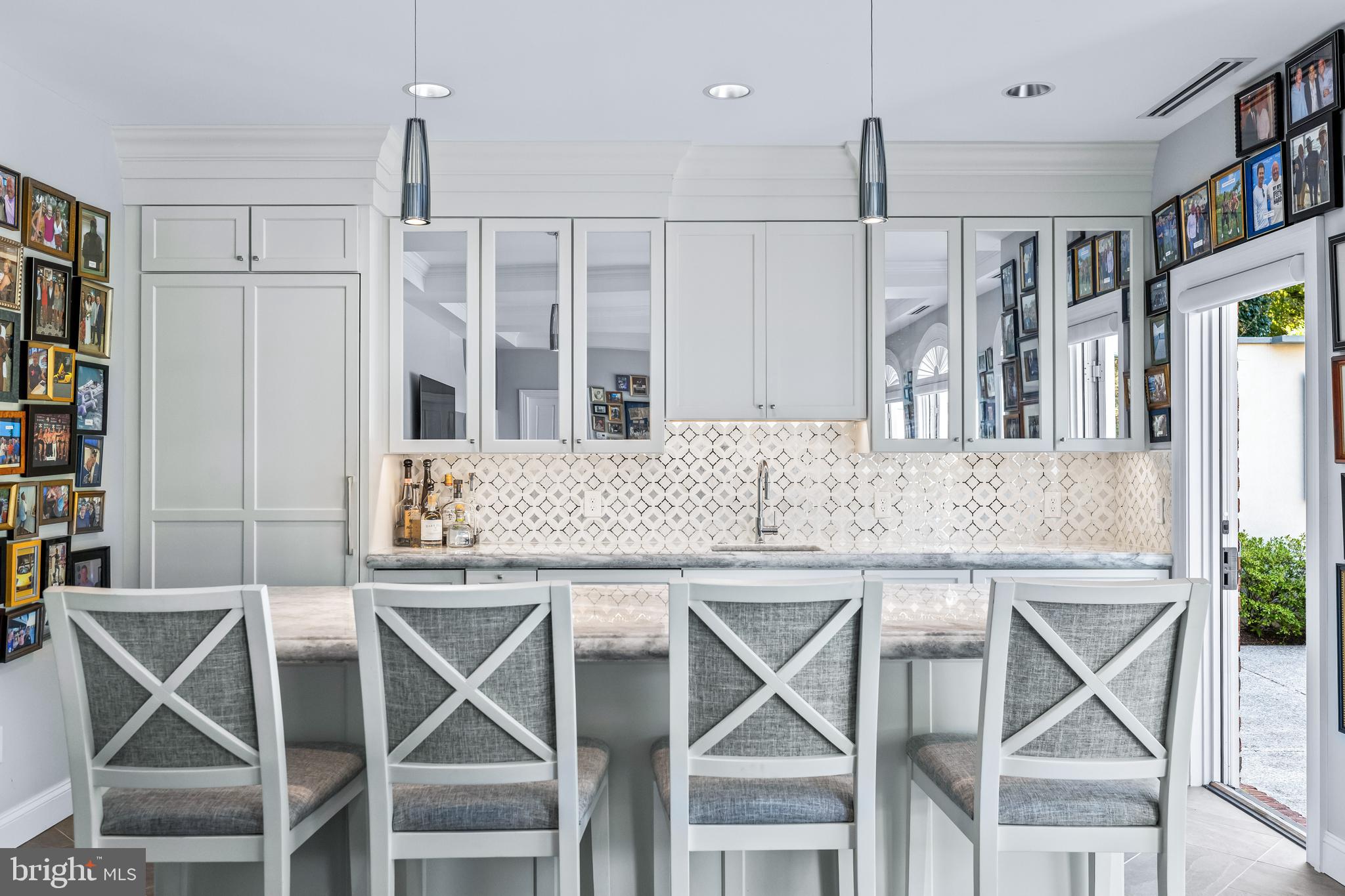 1421 WINE SPRING