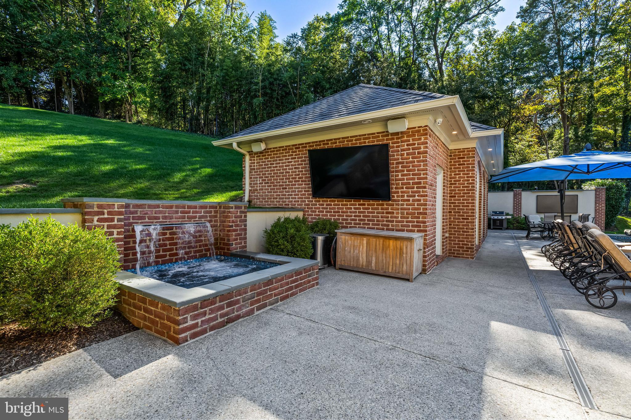 1421 WINE SPRING