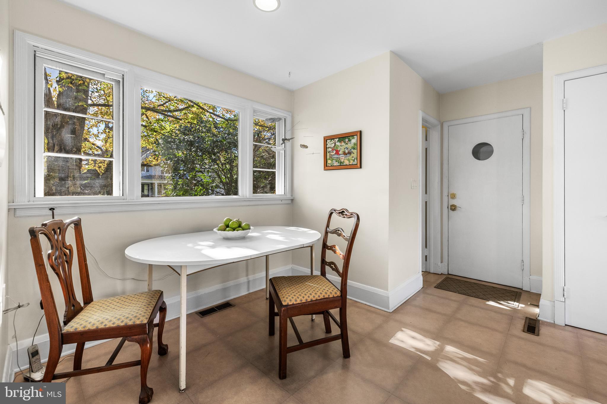 1000 WEST WIND COURT