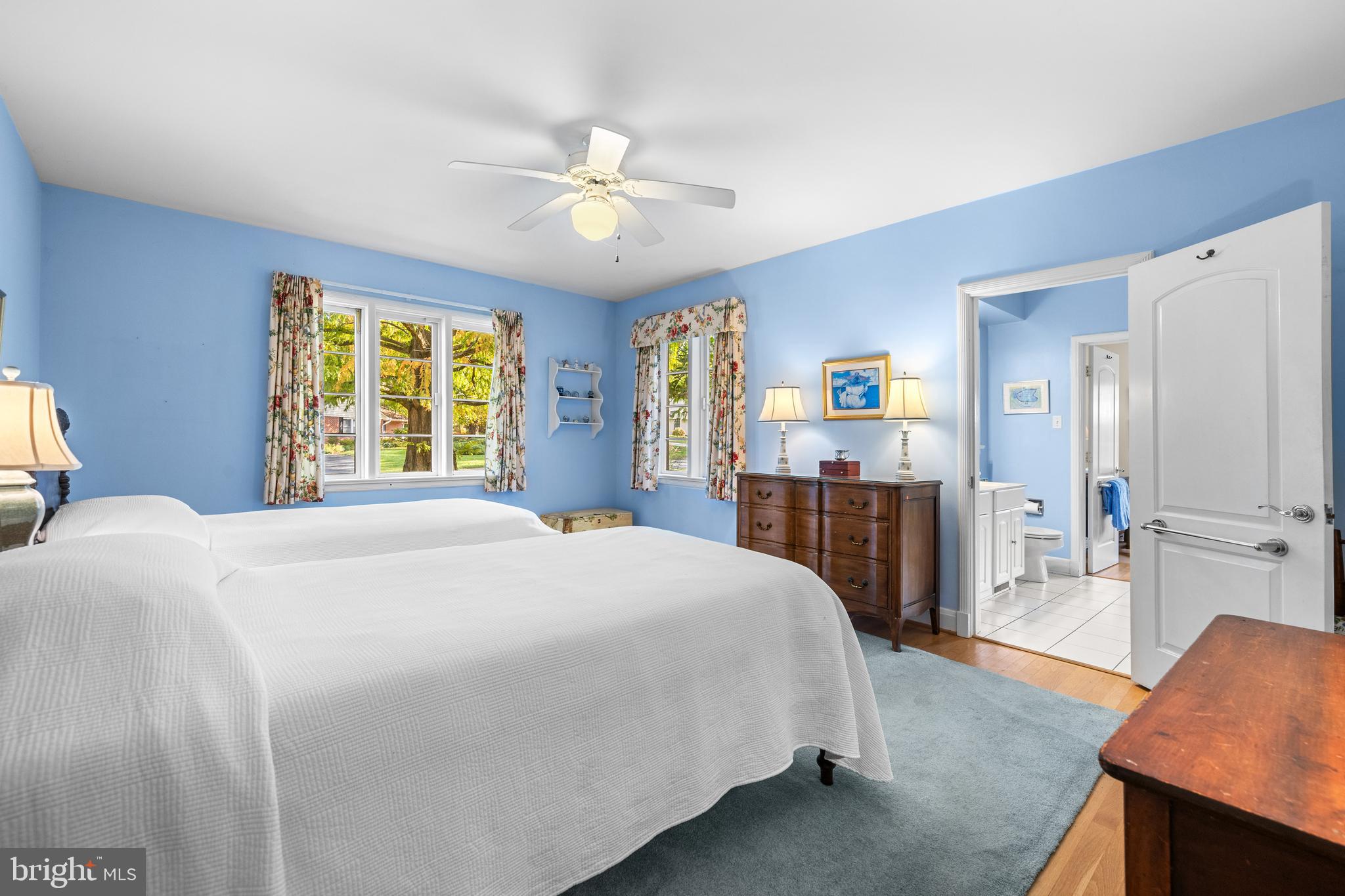 1000 WEST WIND COURT