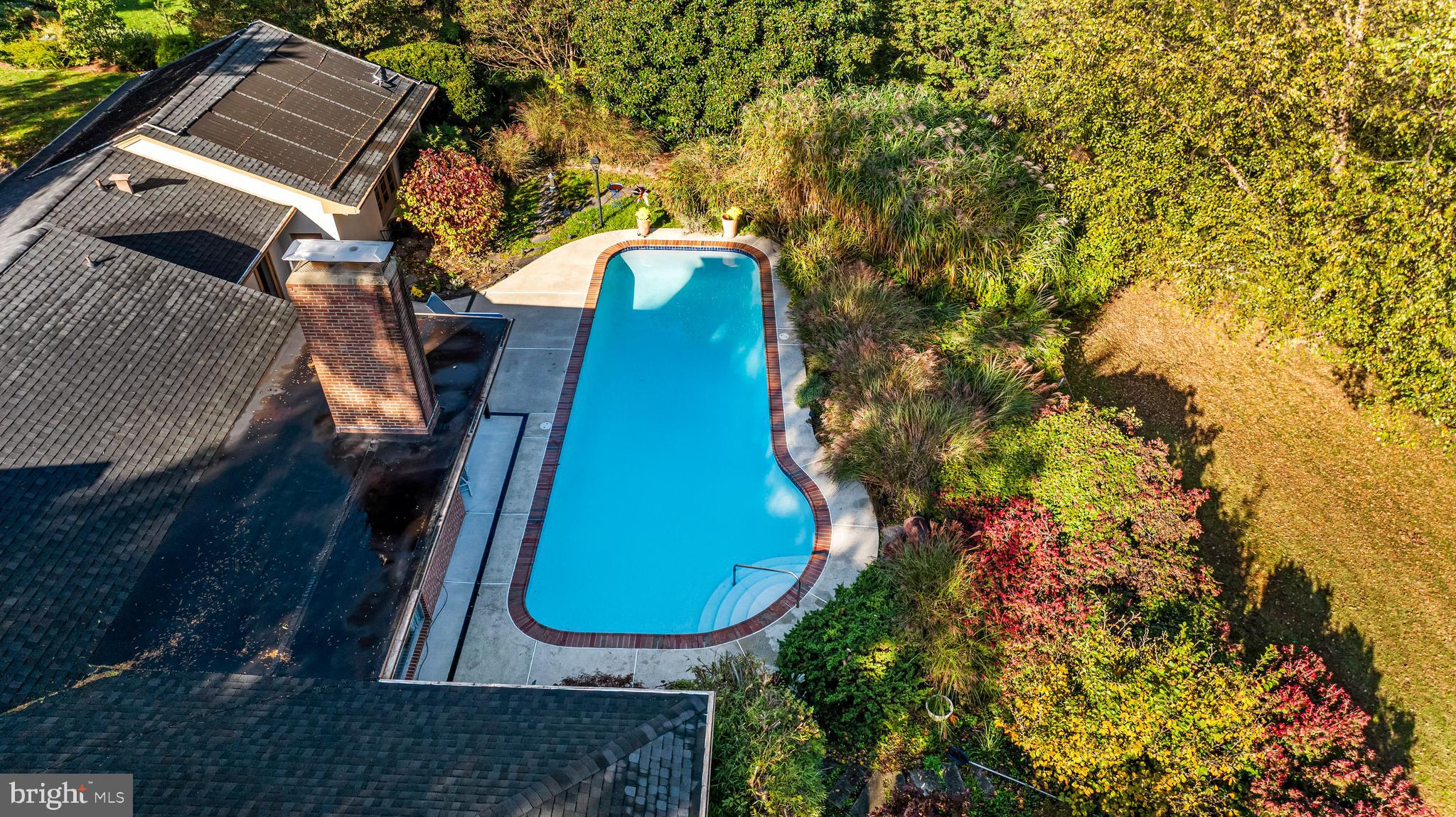 1000 WEST WIND COURT