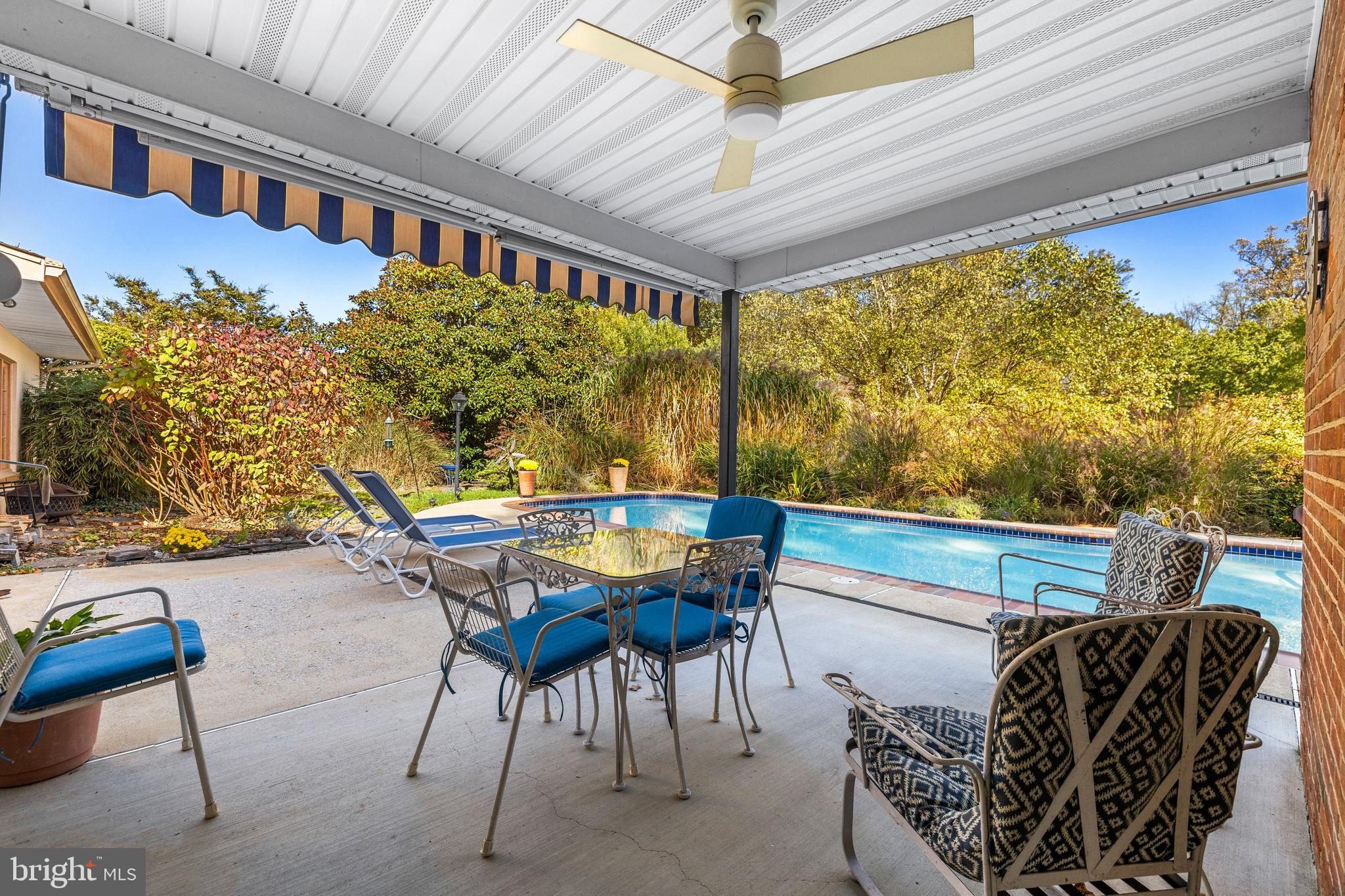 1000 WEST WIND COURT