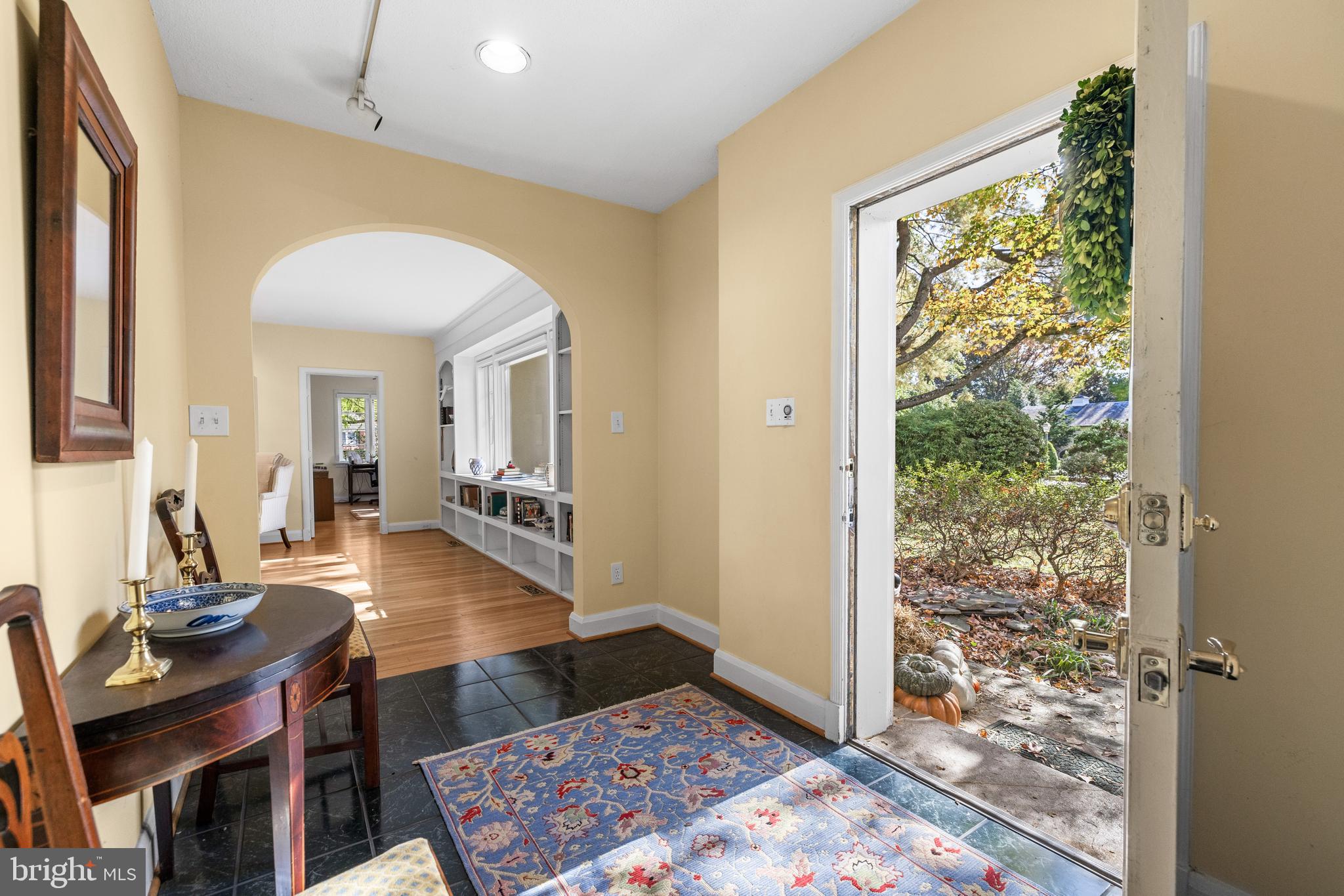 1000 WEST WIND COURT