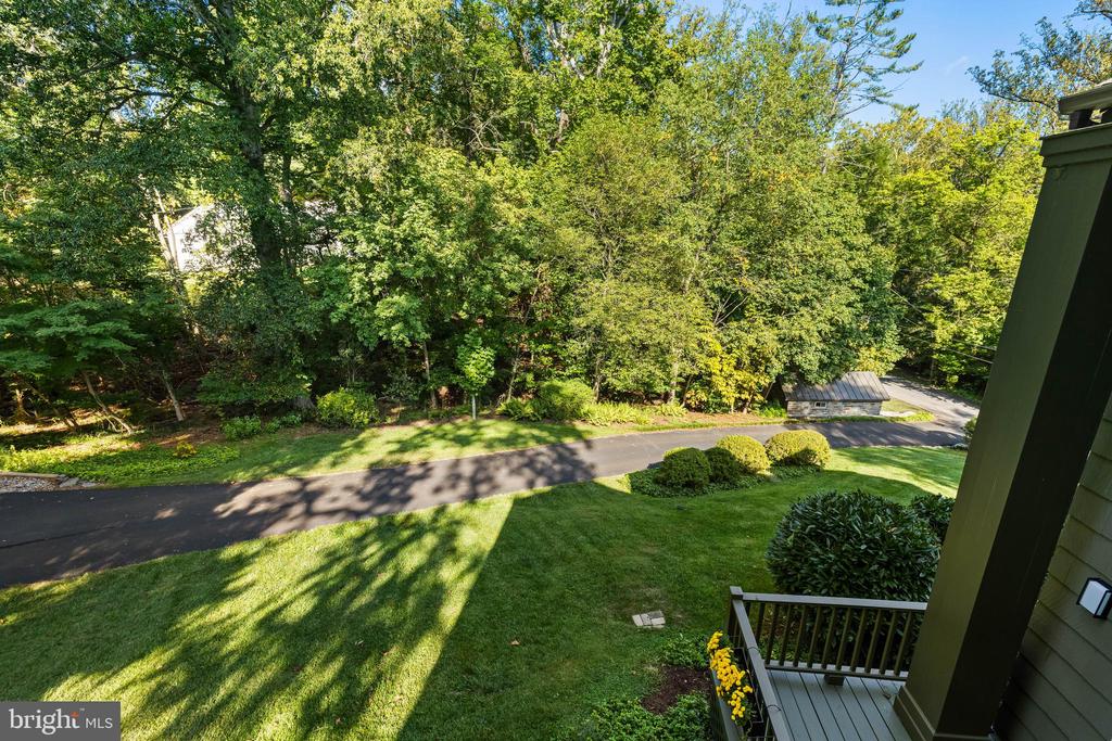 908 ROLANDVUE ROAD