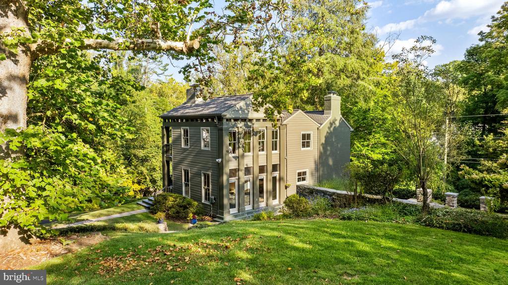 908 ROLANDVUE ROAD