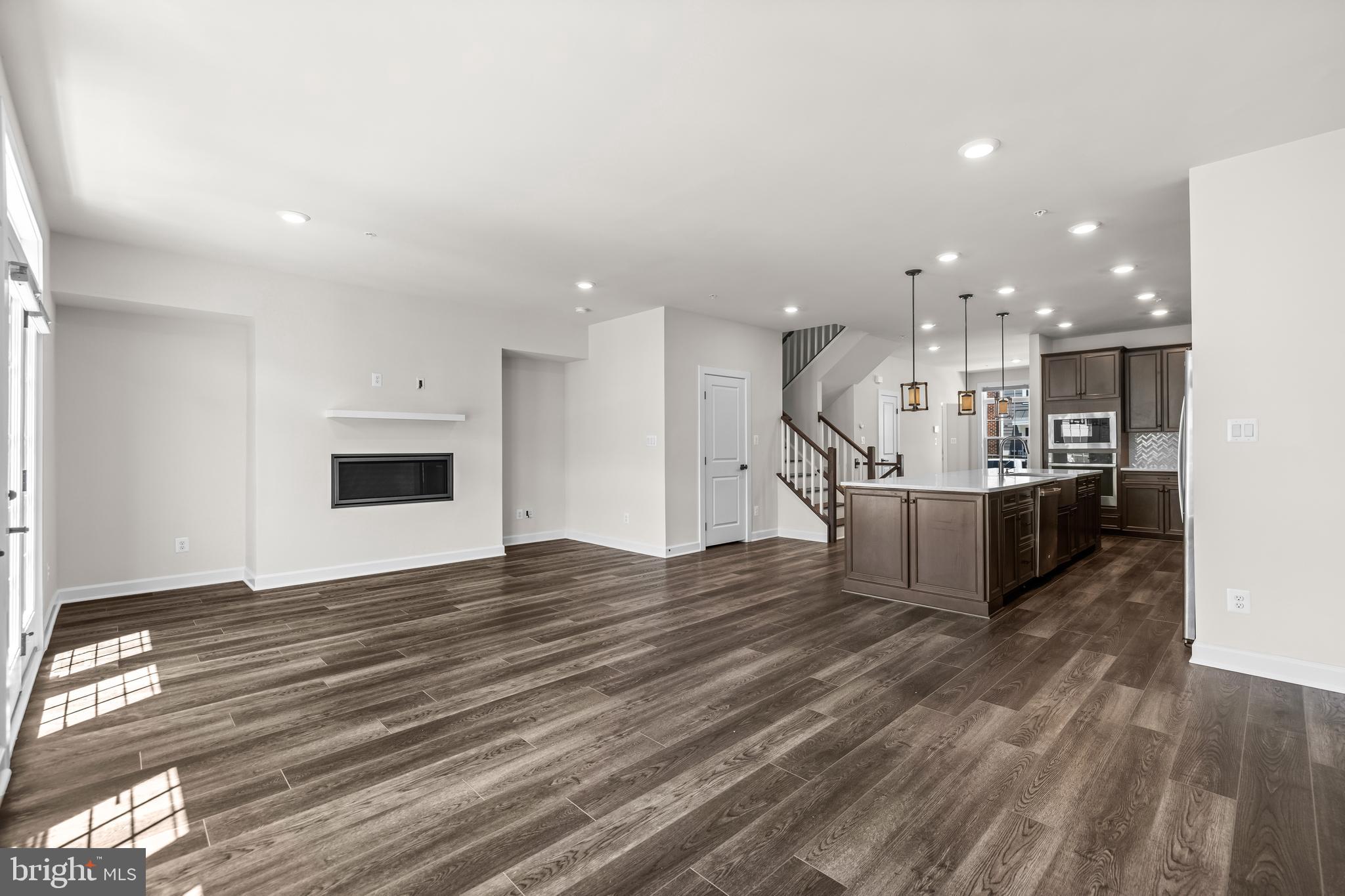 6415 FALCONWOOD STREET