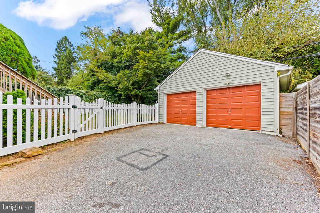 40 N PROSPECT AVENUE