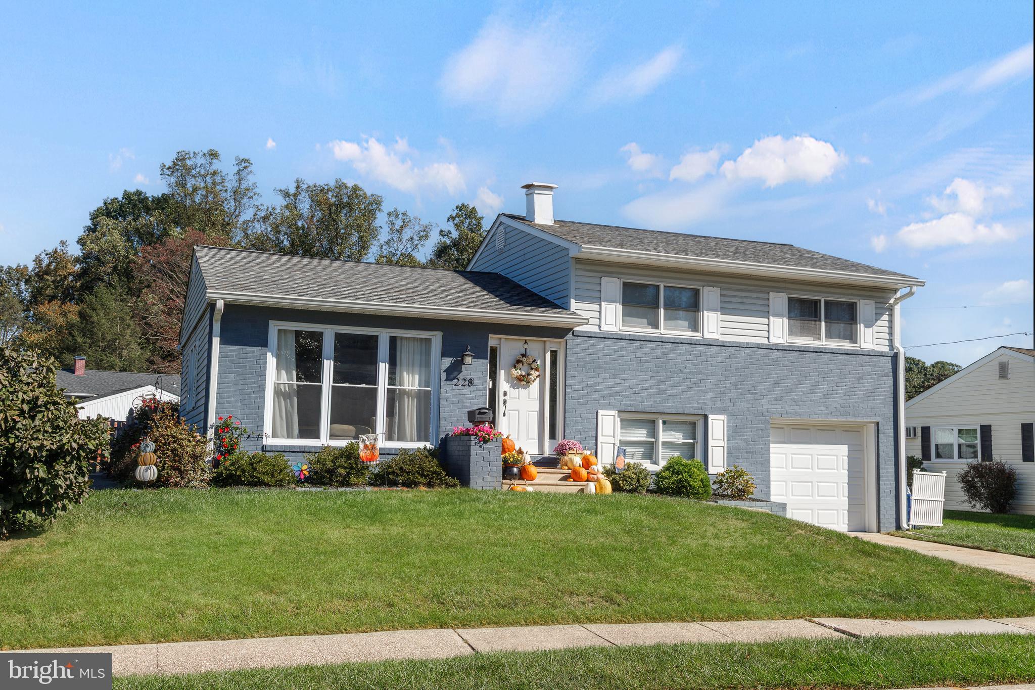 228 QUAKER RIDGE ROAD