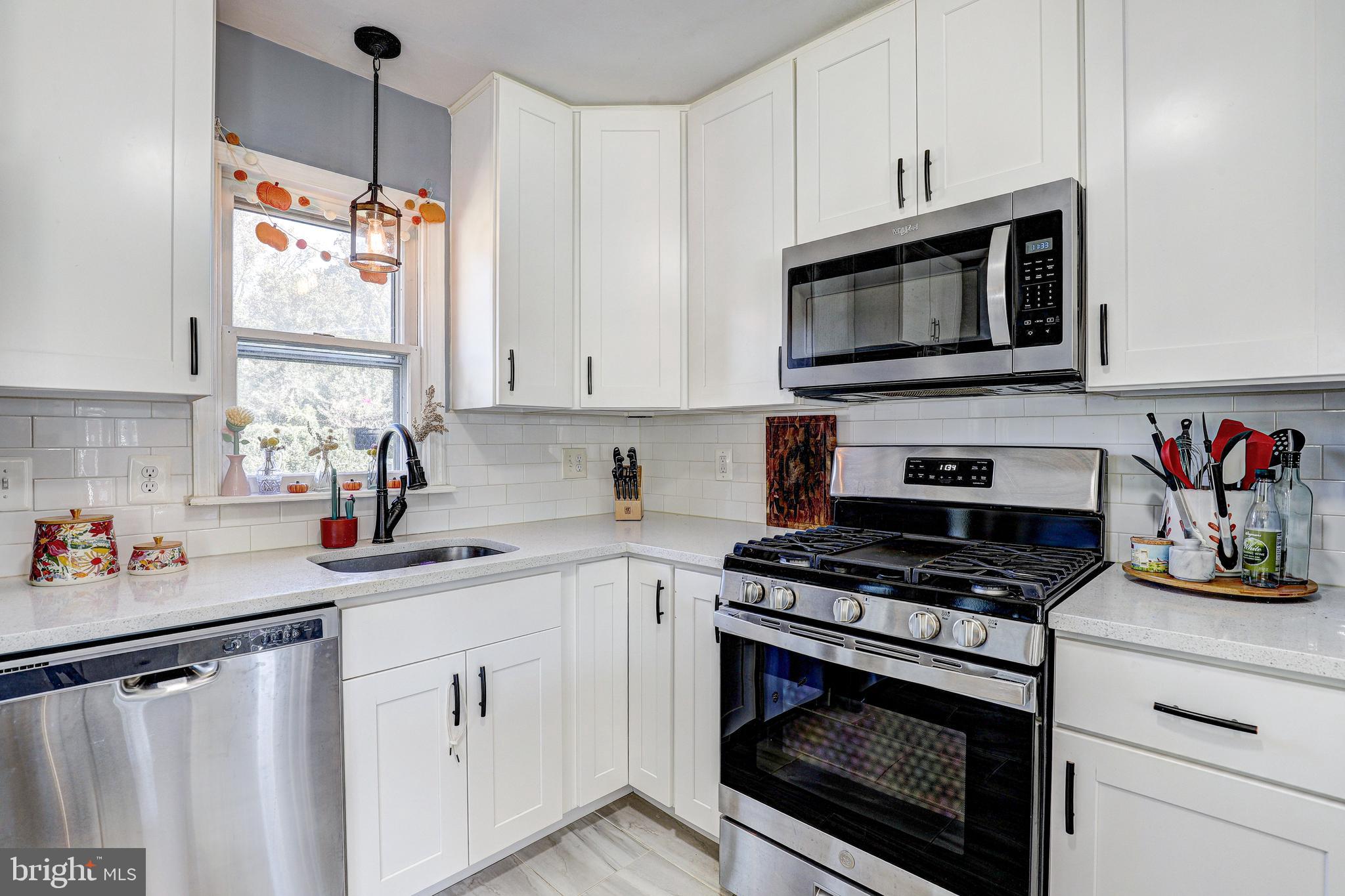 228 QUAKER RIDGE ROAD