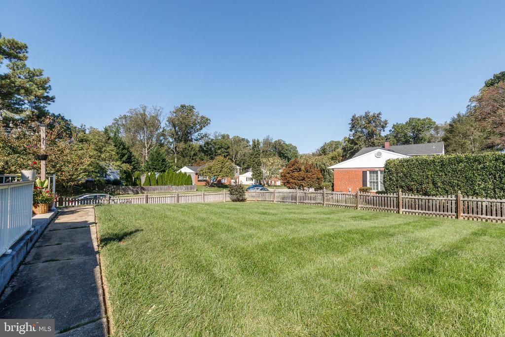 228 QUAKER RIDGE ROAD